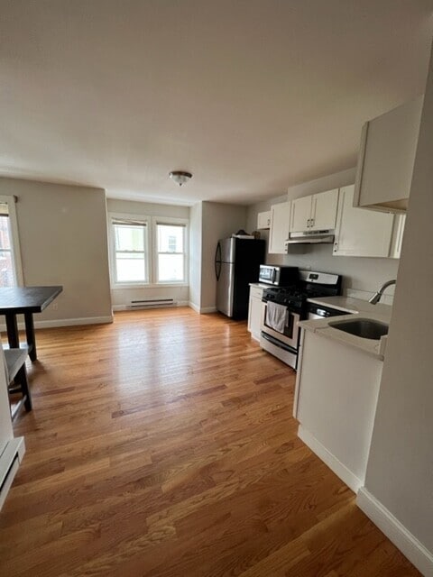 Primary Photo - 67 Marion St