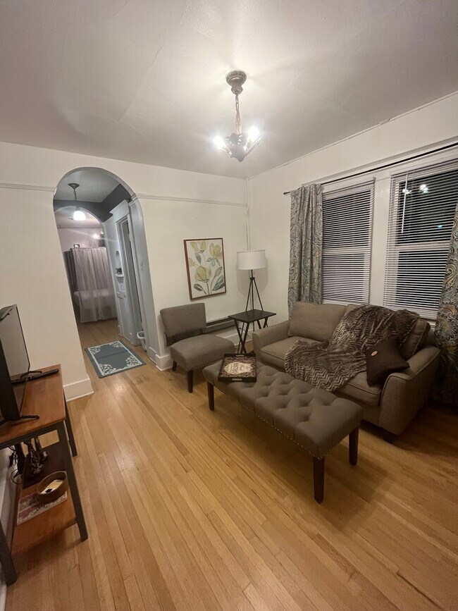 Foto del edificio - 856 E Carter St