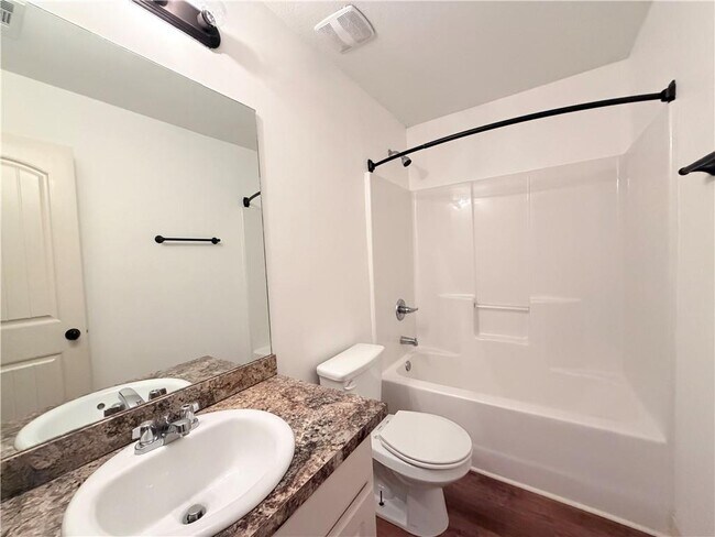 Foto del edificio - 292 Jameston Dr