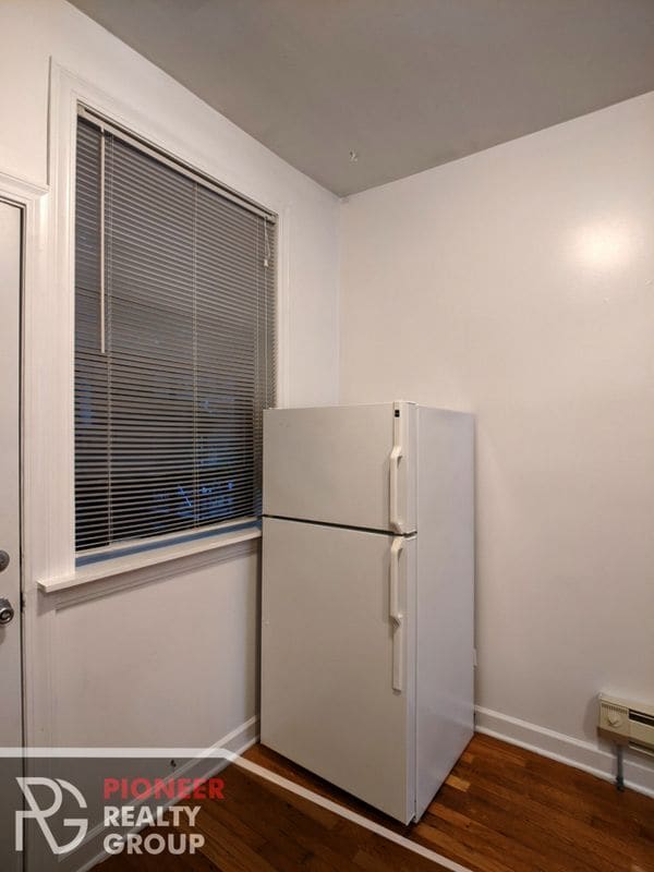 Foto del edificio - 719 W Barry Ave