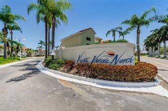 Building Photo - 6141 Bahia Del Mar Blvd S