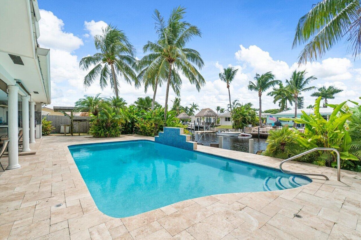 Foto principal - 1381 SW 5th Ave