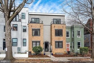 Building Photo - 614 I St NE