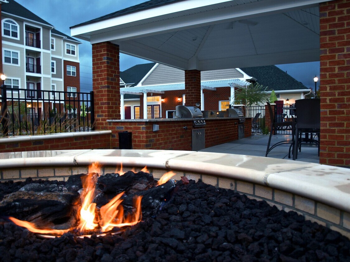 Primary Photo - A1 | 1 Bed 1 Bath | 834 sf | $1564-$1877 |...