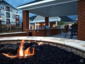 Building Photo - 600 Benevita Pl