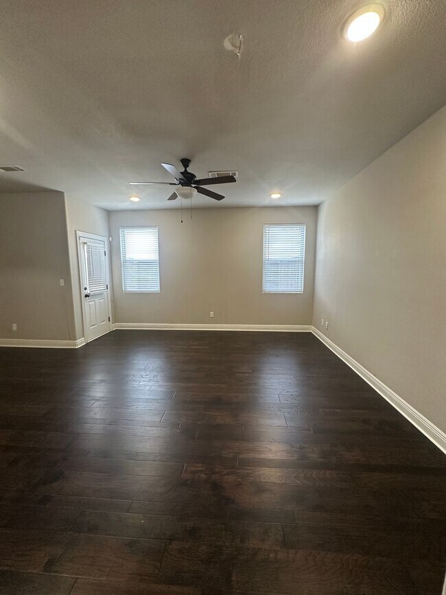 Foto del edificio - 5322 La Belle Town House