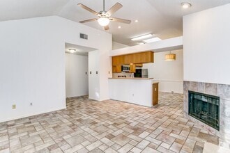 Building Photo - 535 Lee Dr