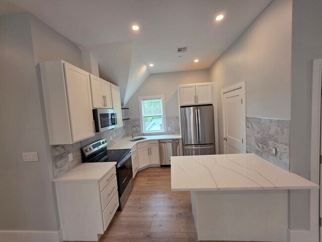 Foto del edificio - New Construction on Lower Allston 