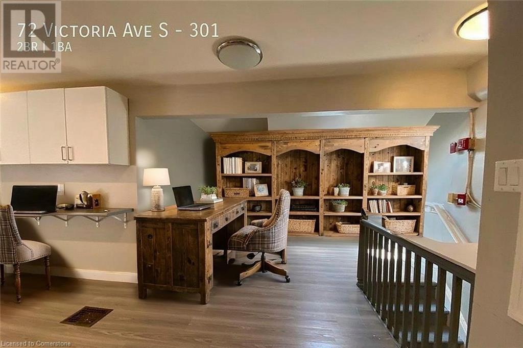 Photo principale - 72 Victoria Ave S