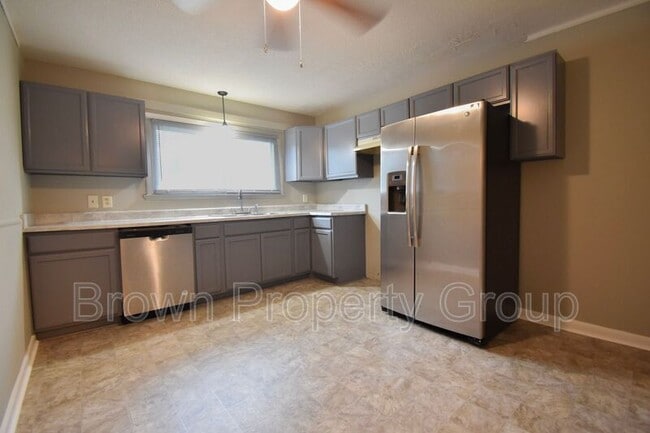 Foto del edificio - 5138 Longbranch Dr