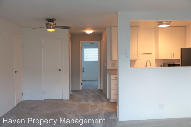 Building Photo - 22985 Marine View Dr S