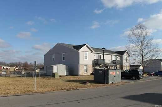 Building Photo - 2300-2301 Donna Maria Dr