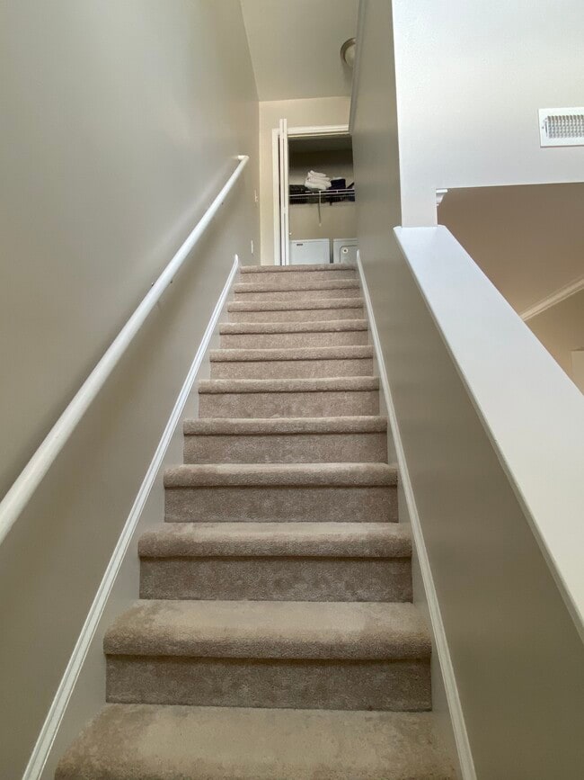 Building Photo - 225 Boyington Place