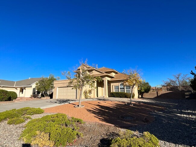 Building Photo - 4 Bedroom Home Available Near HWY 528 & Id...