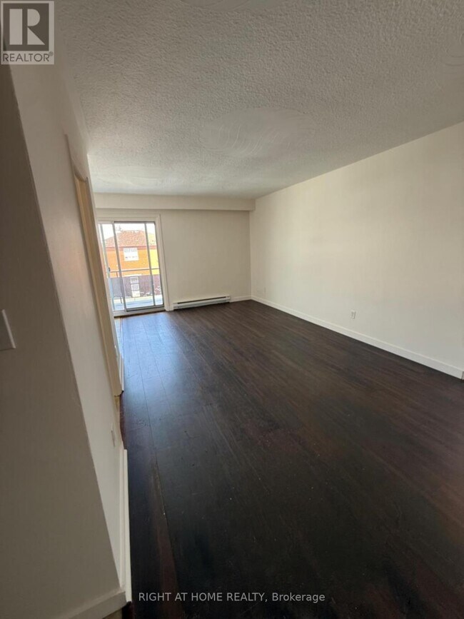 Building Photo - 346 Elgin Ct