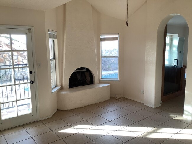 Building Photo - 6769 Isla Del Rey Dr