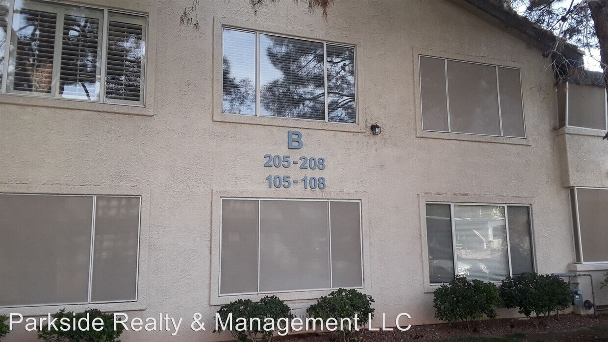 Primary Photo - 3425 E Russell Rd