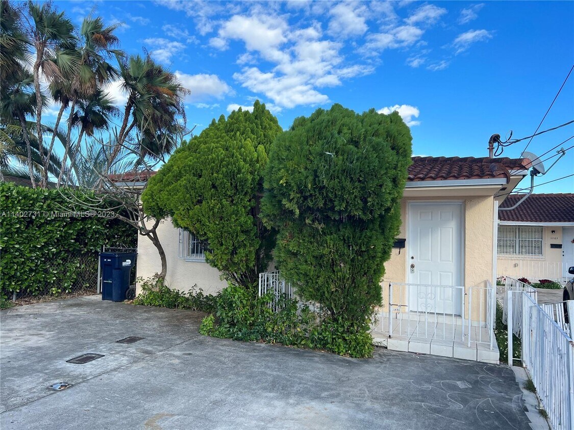 Primary Photo - 3821 SW 89th Ct