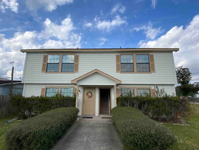 Foto del edificio - 521 E House St