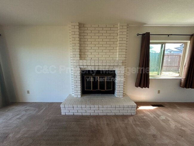 Building Photo - 284 Preakness Ln