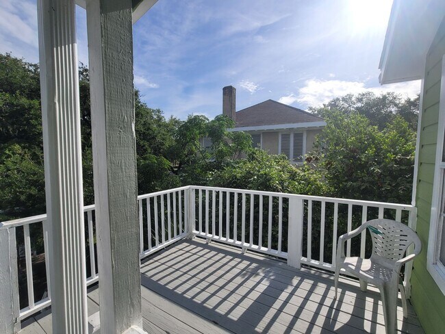 Building Photo - 3213 Avenue O