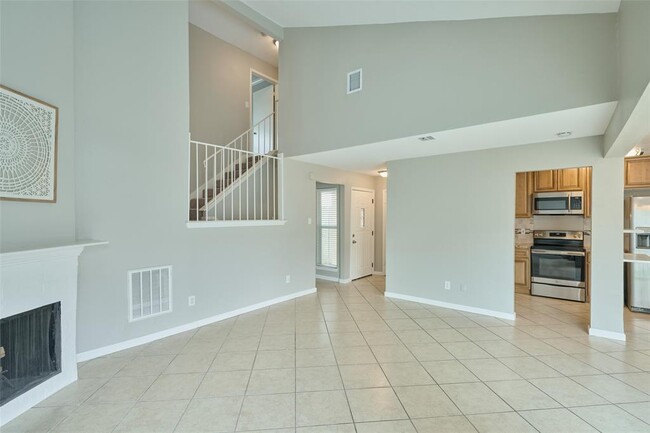 Building Photo - 10319 Richmond Hill Dr