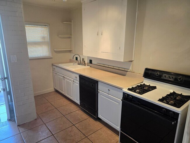 Foto del edificio - 3556 E Fairmount St