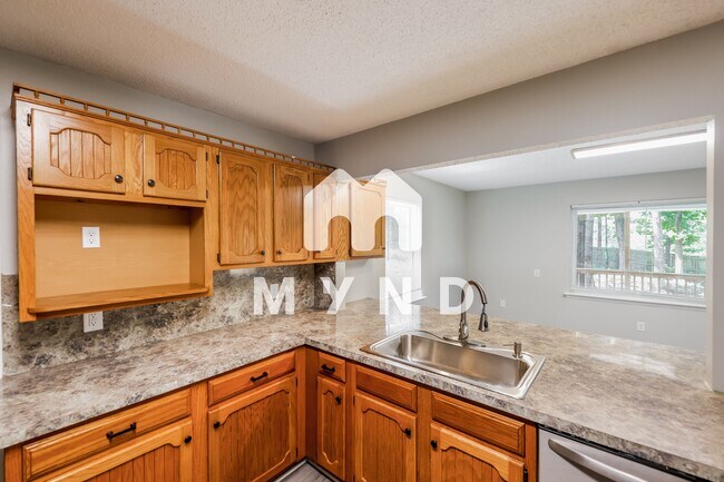 Building Photo - 1131 Independence Dr