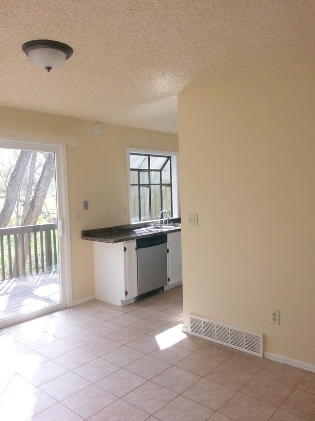 Photo - 1603 Cottonwood Dr Apartment