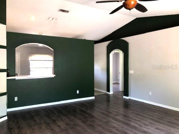 Foto del edificio - 1699 Templewood Ave