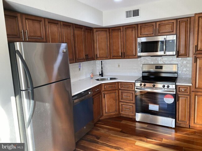 Foto del edificio - 4407 Michael Ln