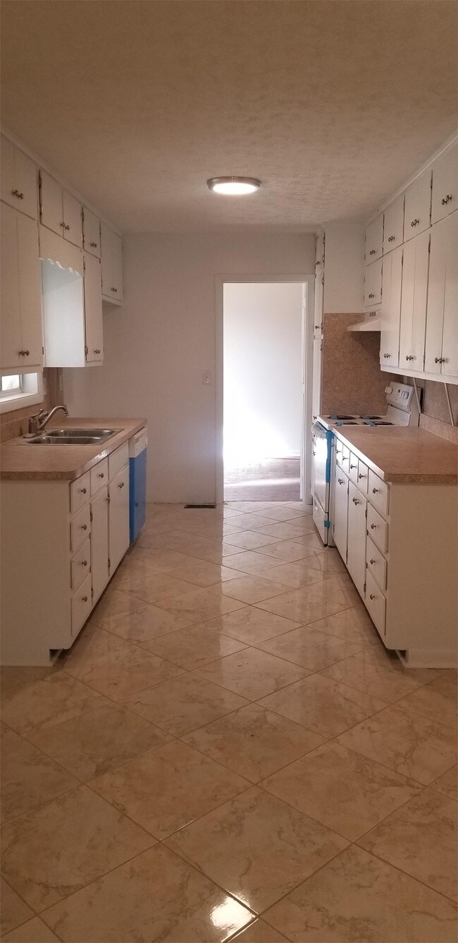 Foto del edificio - 2599 Kings Park Cir