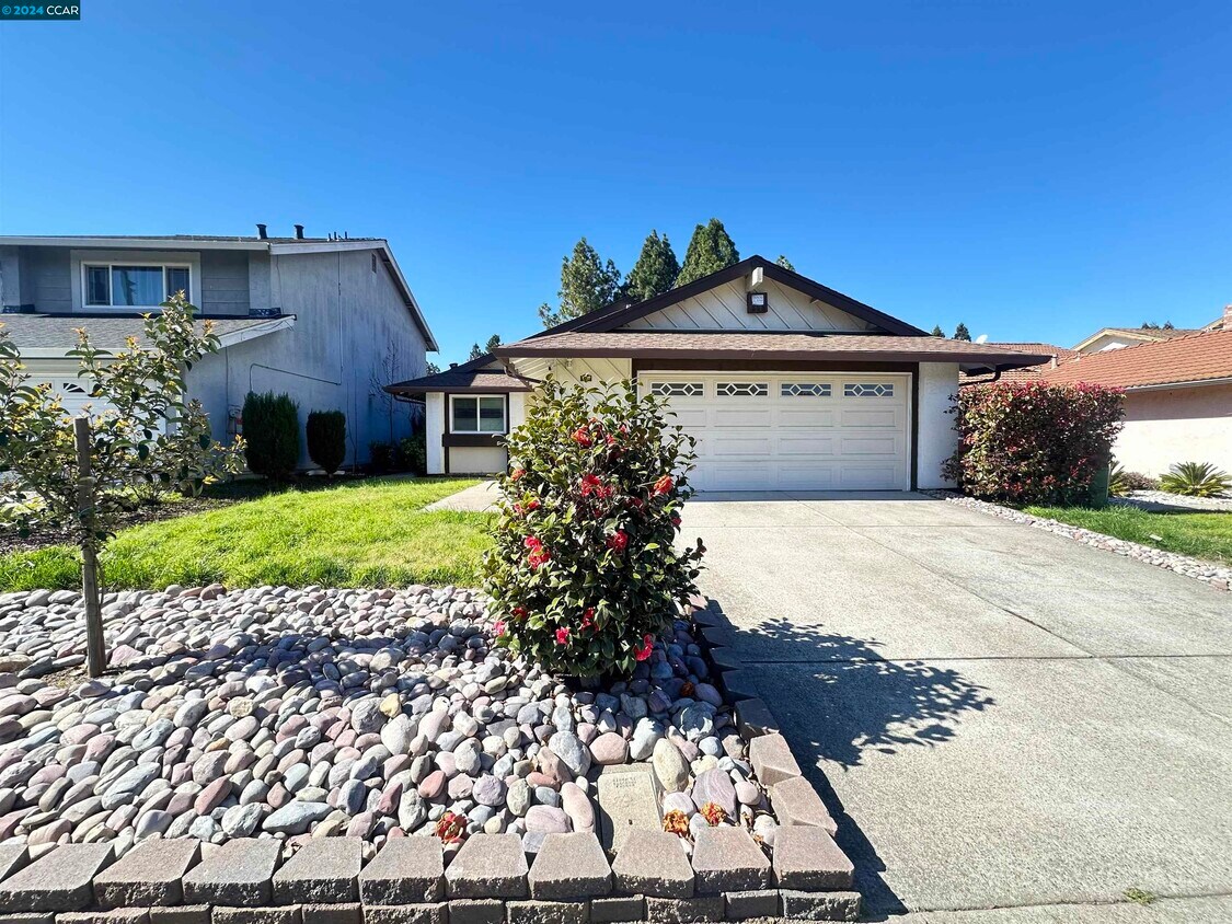 Building Photo - 754 Sandy Brook Ct