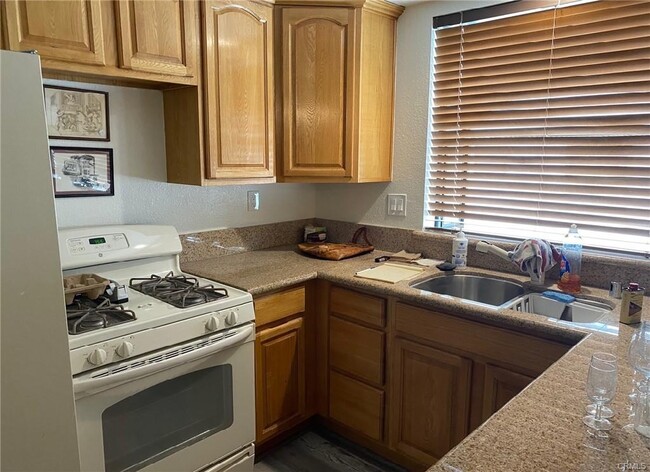 Building Photo - 27666 Nugget Dr