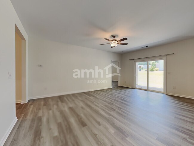 Building Photo - 8620 Blair Ct