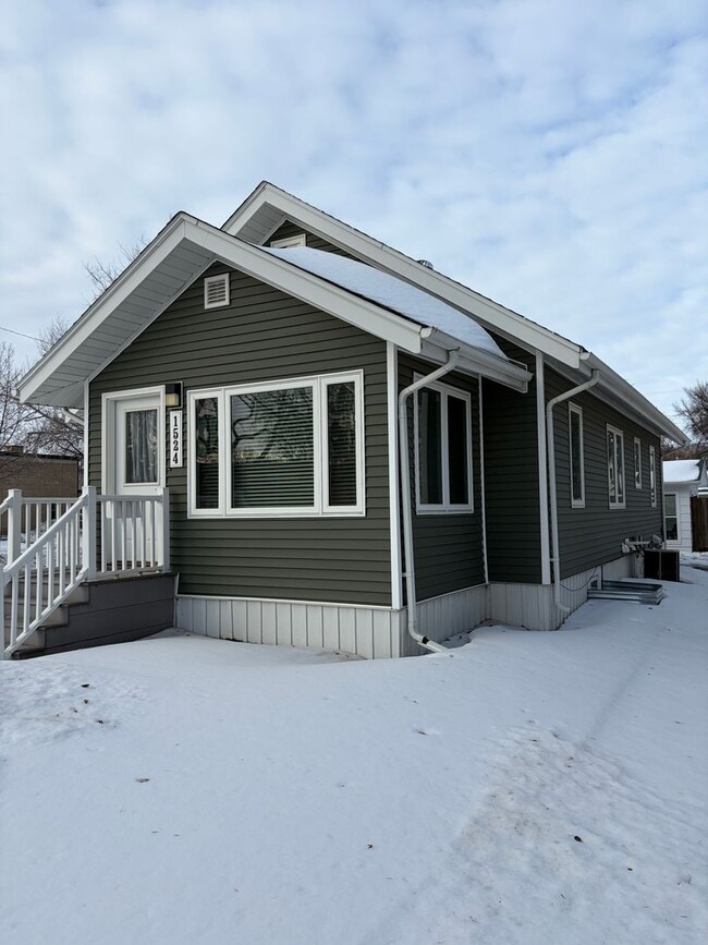 Foto del edificio - 1524 5th Ave N