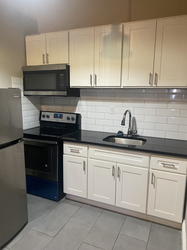 Foto principal - 568 Ridgewood Ave