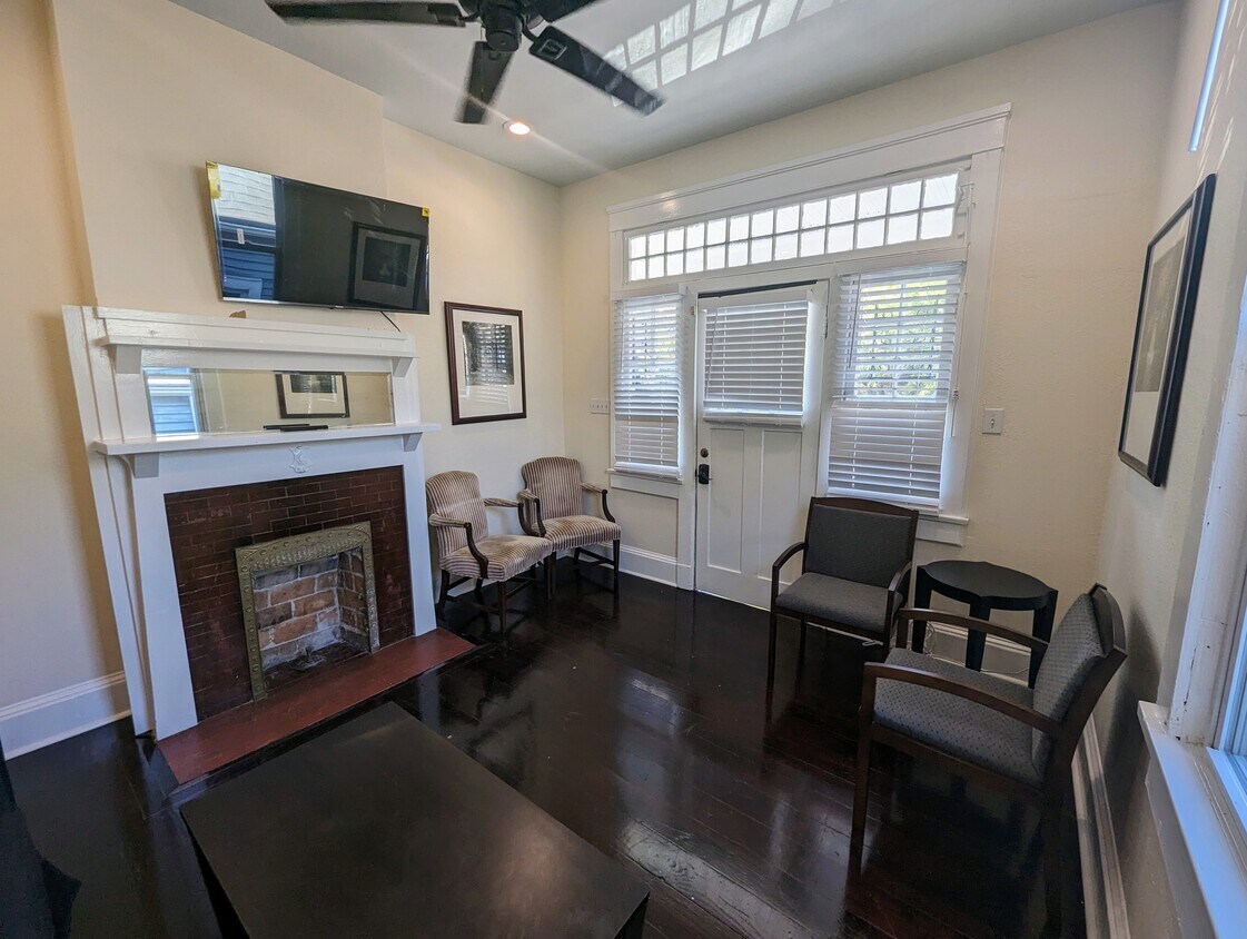 Foto principal - 2319 Short St