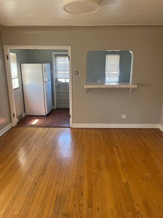 Foto del edificio - 787 Clermont St