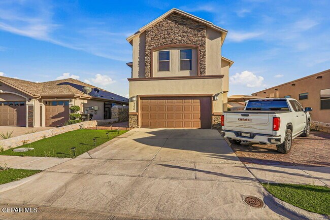 Building Photo - 13224 Emerald Hills St