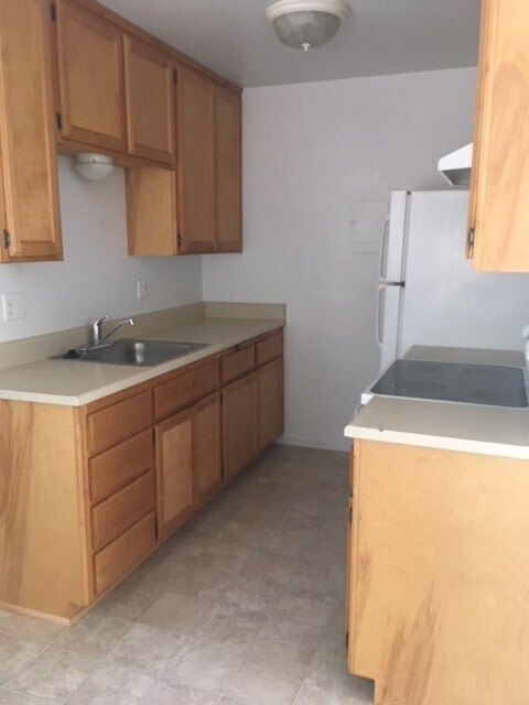 Foto del edificio - Nice Clean Condo in Brisco Heights