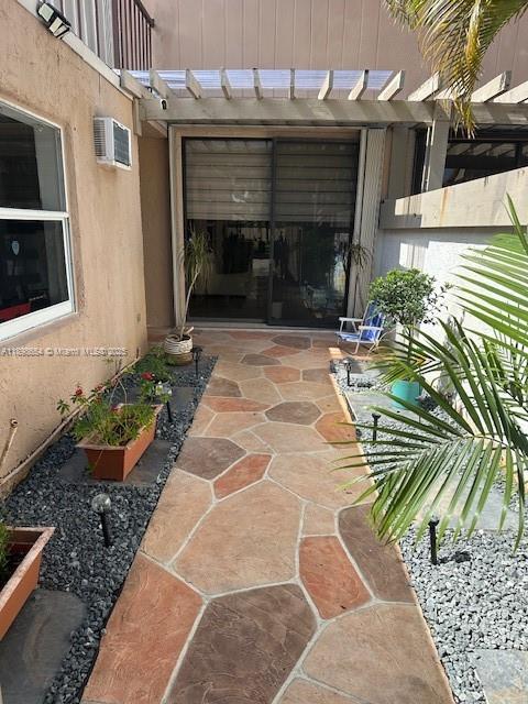 Foto del edificio - 685 NE 206th Terrace
