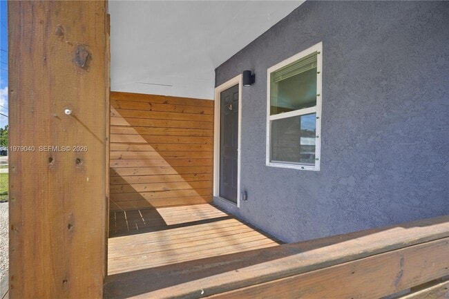 Building Photo - 607 SW 9th St