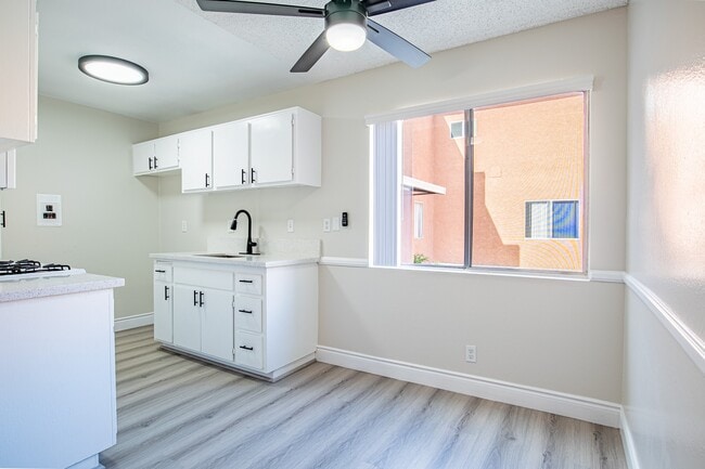 Building Photo - Cypress Villas Apartment Homes
