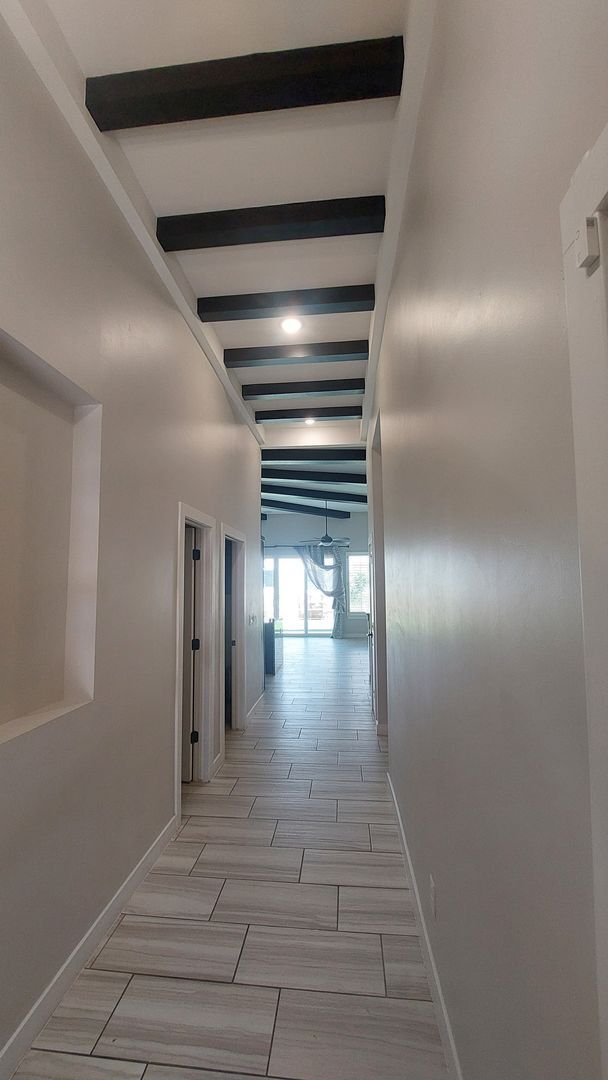 Building Photo - Beautiful 4 bedroom 2.5 bathroom home! READY NOW