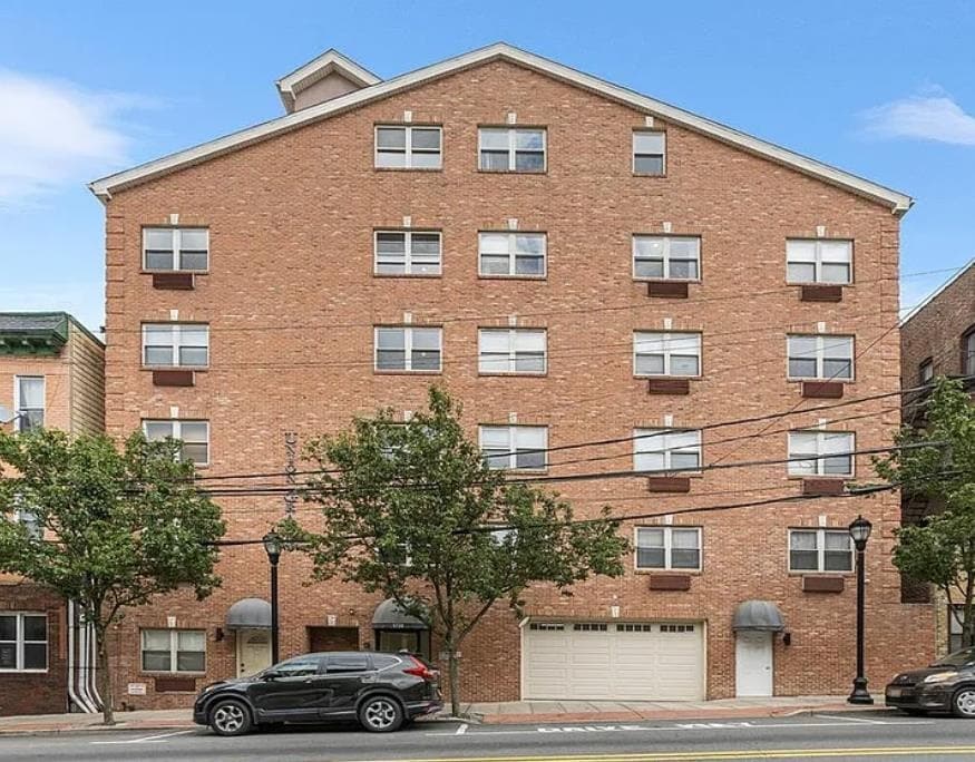 Primary Photo - 1720 New York Ave
