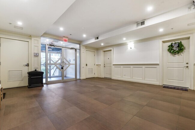 Building Photo - 34-40 48th St
