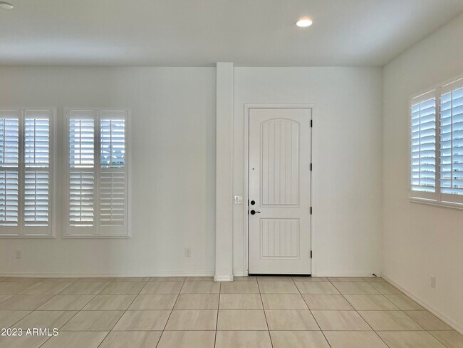 Building Photo - 337 W Glacier Bay Dr