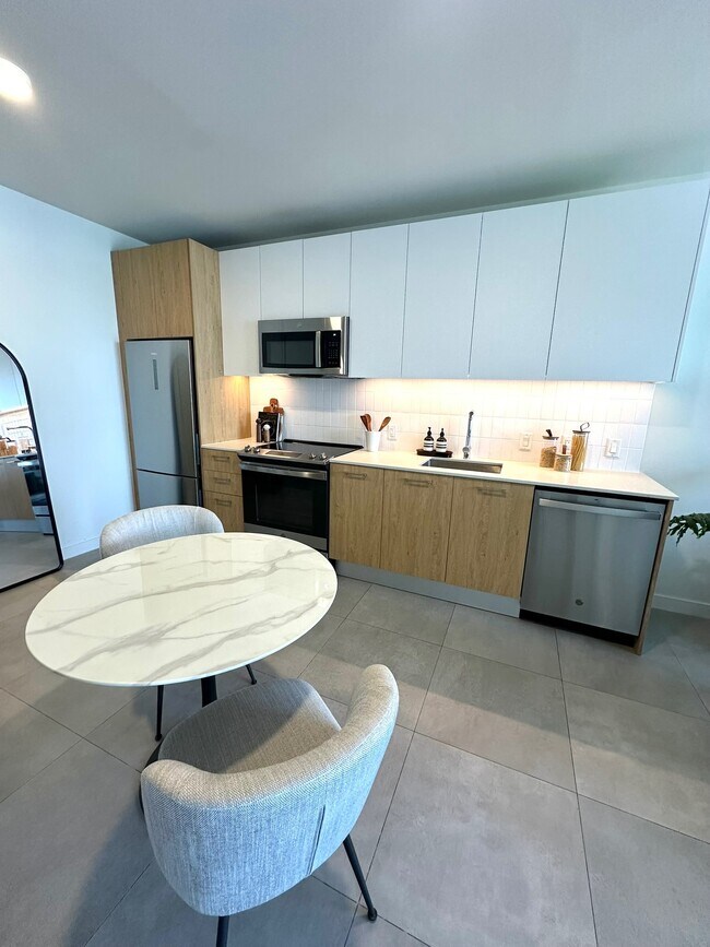 Foto del edificio - 370 NW 33rd St