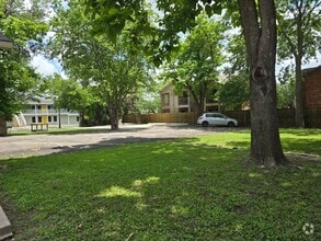 Building Photo - 1403 Moore St